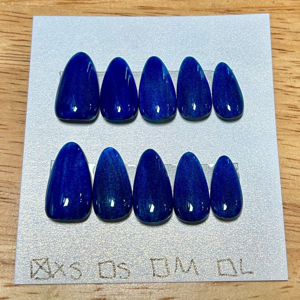 Blue Press-On Nails Set